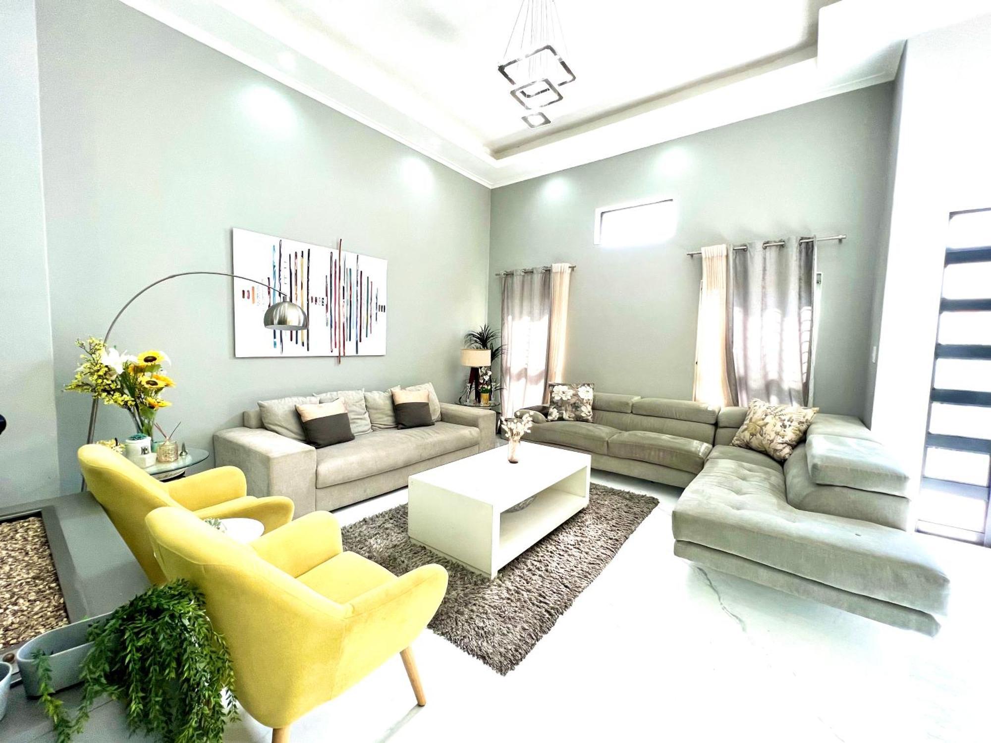 Holiday home Lovely 18km From Camps Bay, Near Canal Walk Mall