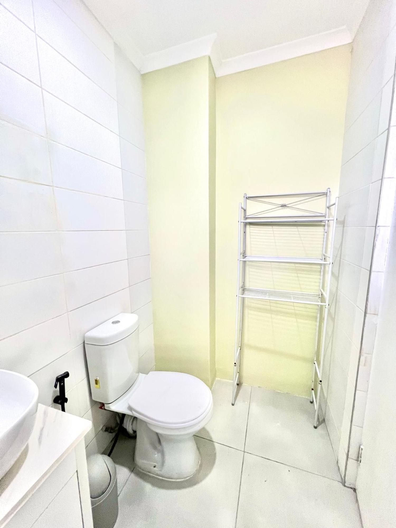 Lovely 18km From Camps Bay, Near Canal Walk Mall Holiday home *